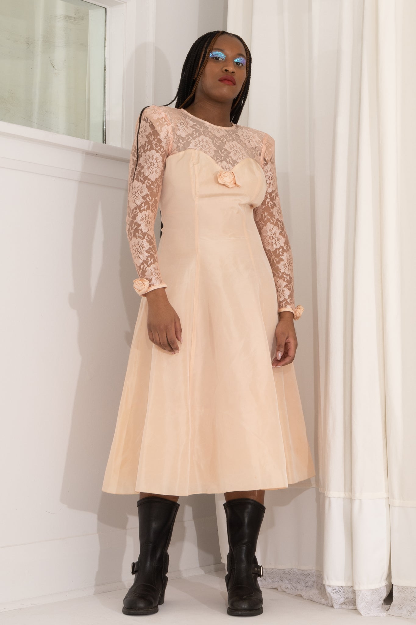 Peach Lace & Rosette Sweetheart Dress (M)