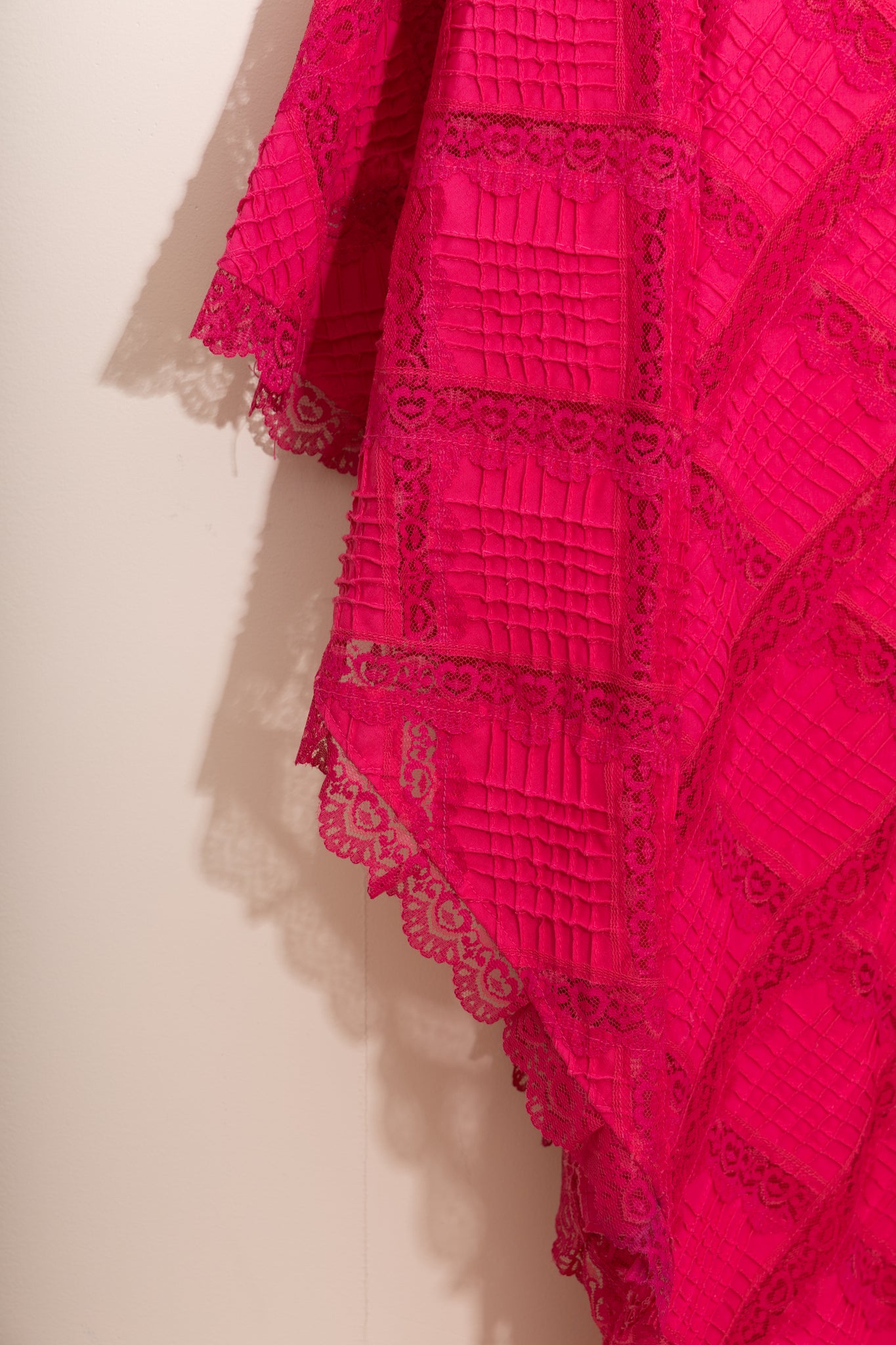 70s Pink Quilted Lace Gown (M)