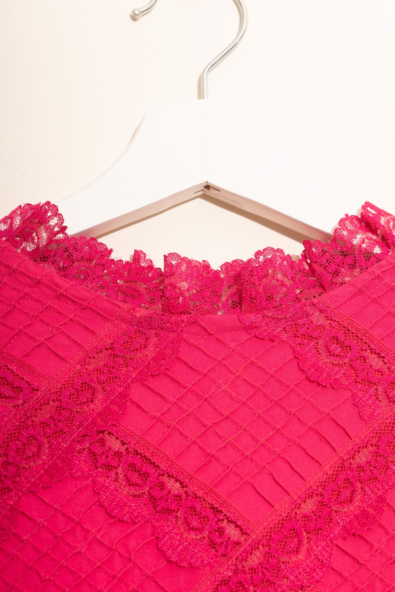 70s Pink Quilted Lace Gown (M)