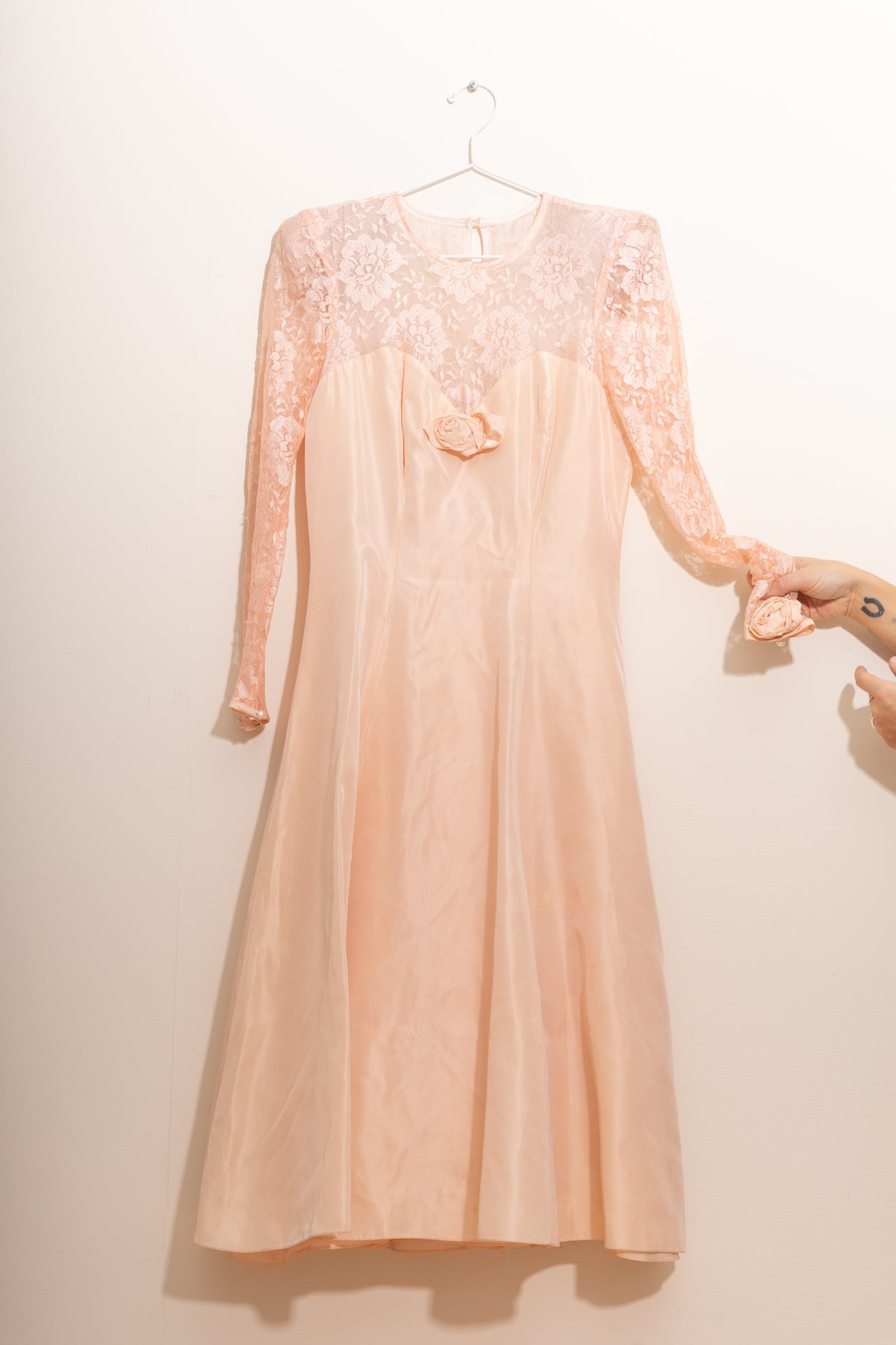 Peach Lace & Rosette Sweetheart Dress (M)